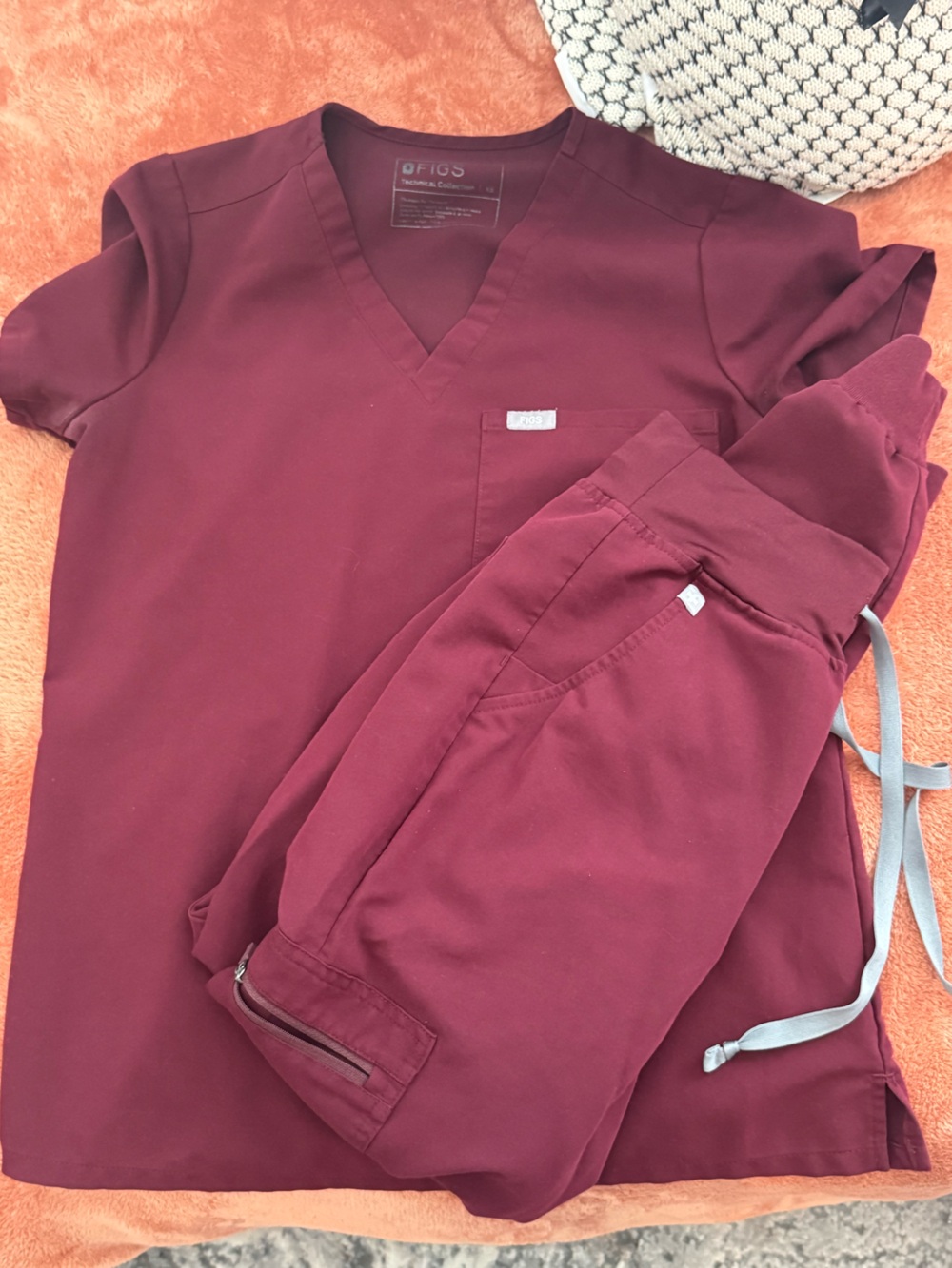 Figs Women’s Scrub Bundle